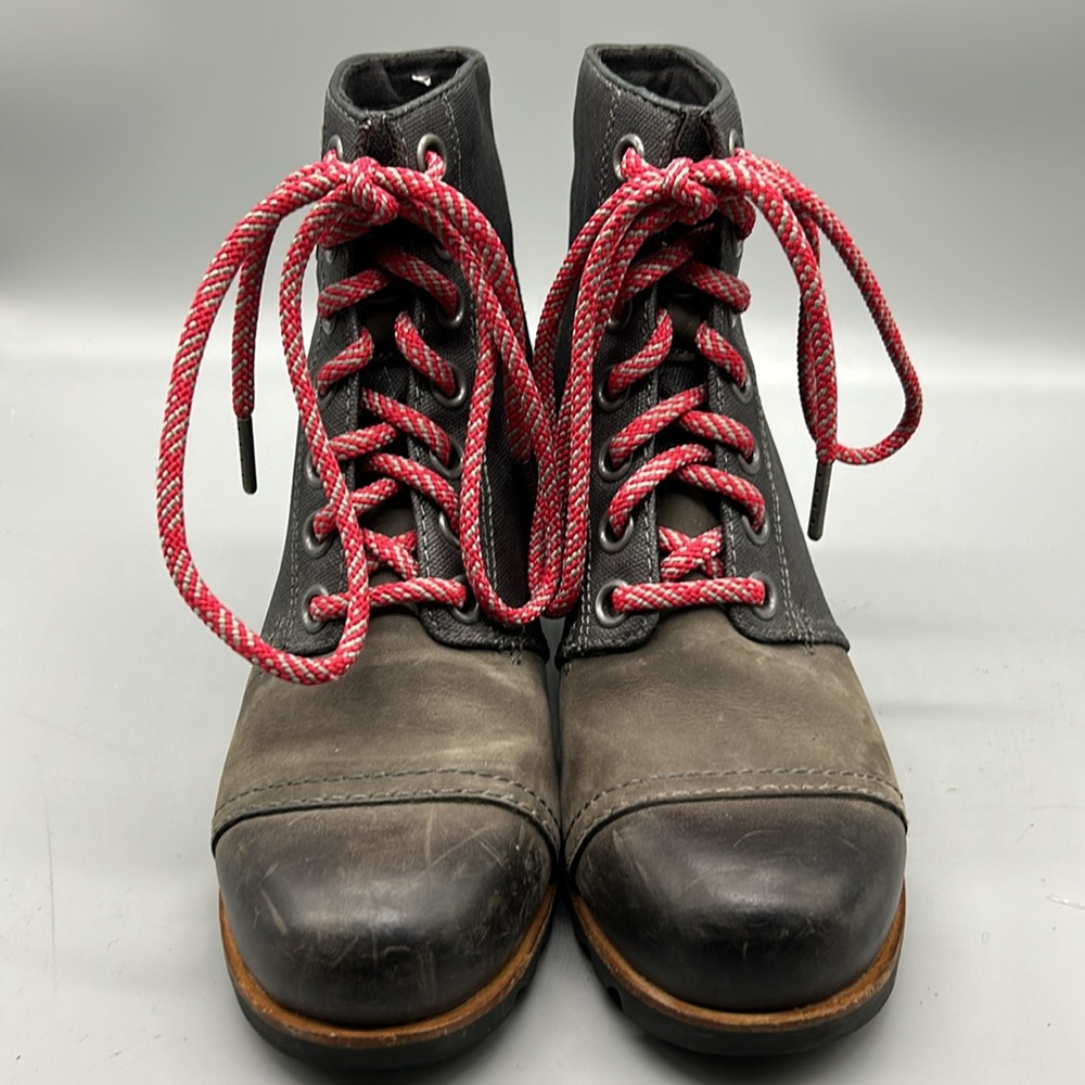 SOREL PDX GRAY LEATHER CANVAS LUG SOLE HIDDEN WEDGE HEEL LACE UP BOOT SIZE 8.5 - Picture 3 of 10